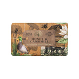 The English Soap Company Anniversary Honey and Camomile Soap - Luxury Shea Butter Bar - Sweet Floral Scent with Apple and Cedarwood, Vegan Friendly, Plastic-Free, Made in England - 190g